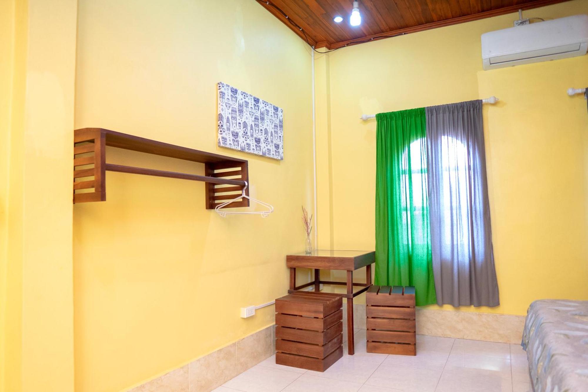 La Casa Nostra Hostel Luang Prabang Exterior photo