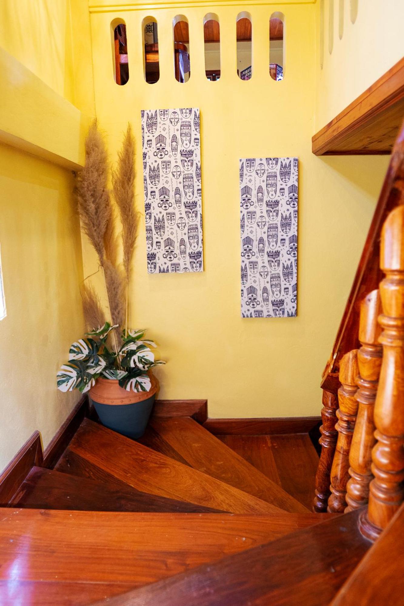 La Casa Nostra Hostel Luang Prabang Exterior photo